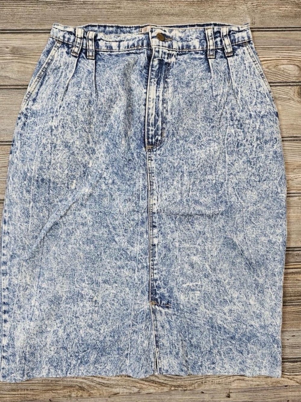 Vintage Classic Acid-Wash Denim Pencil Skirt - Light Blue
